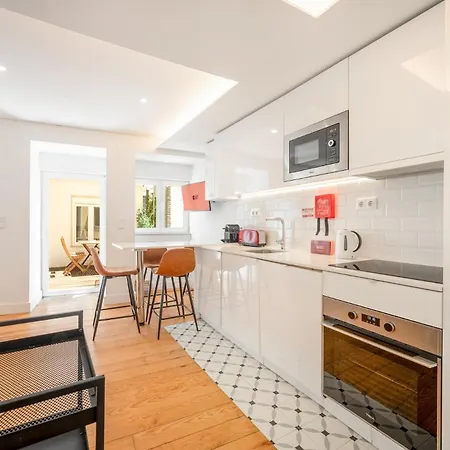 Appartamento Guestready - Sleek Flat Near The Botanical Garden Lisbona